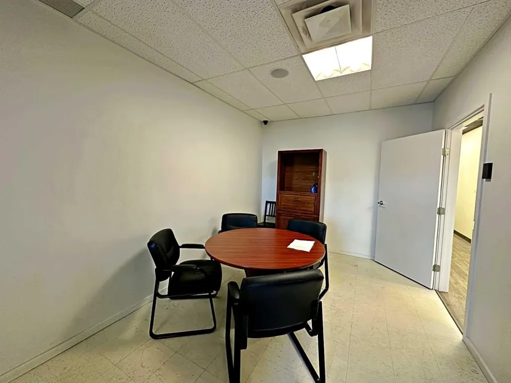 9906A Franklin Avenue Fort Mcmurray AB T9H 2K5