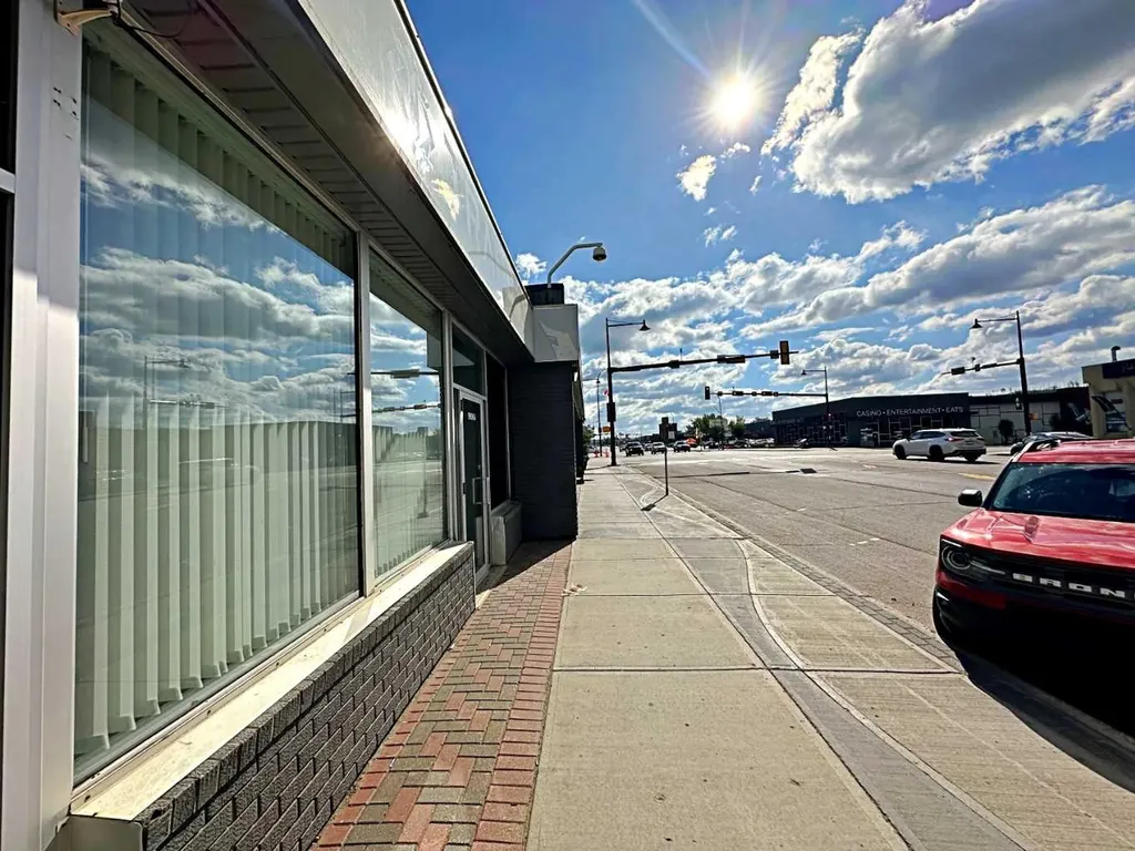 9906A Franklin Avenue Fort Mcmurray AB T9H 2K5