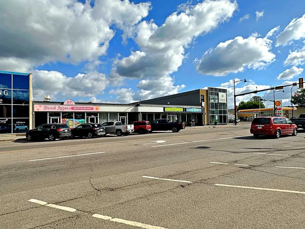 9906A Franklin Avenue Fort Mcmurray AB T9H 2K5