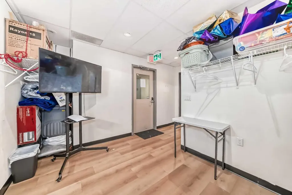 1829 54 Street SE Calgary AB T2B1N5