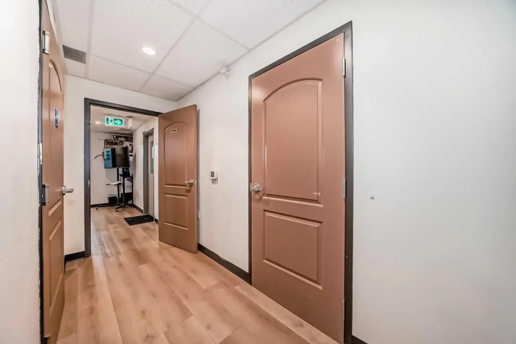 1829 54 Street SE Calgary AB T2B1N5