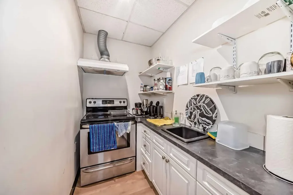 1829 54 Street SE Calgary AB T2B1N5