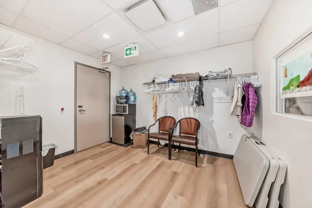 1829 54 Street SE Calgary AB T2B1N5