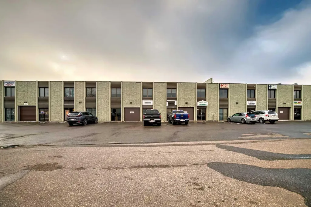 1829 54 Street SE Calgary AB T2B1N5
