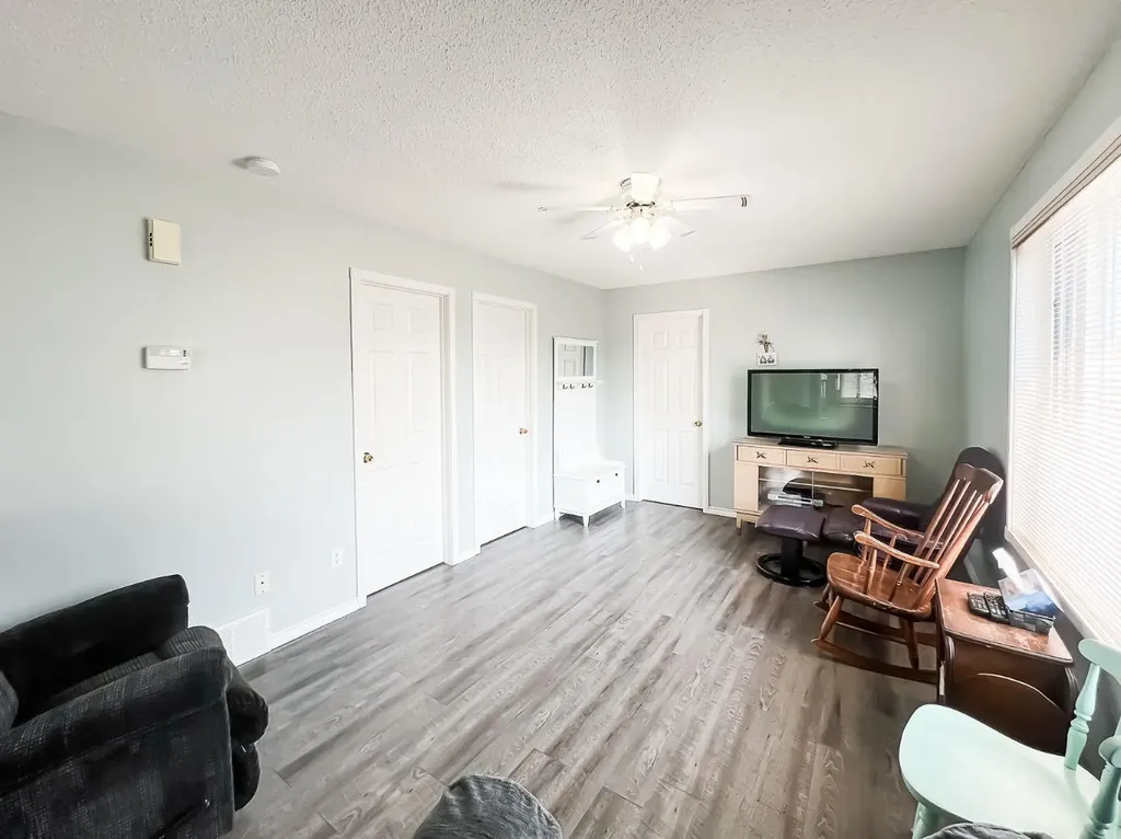 143 Peace River Avenue Rural Big Lakes County AB T0G 1J0