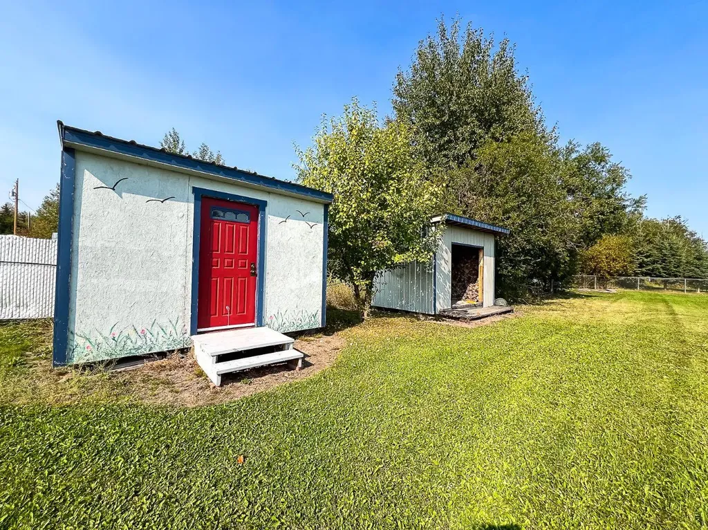 143 Peace River Avenue Rural Big Lakes County AB T0G 1J0