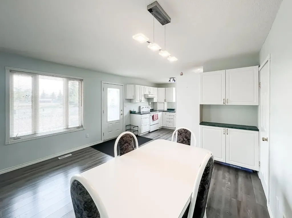 143 Peace River Avenue Rural Big Lakes County AB T0G 1J0