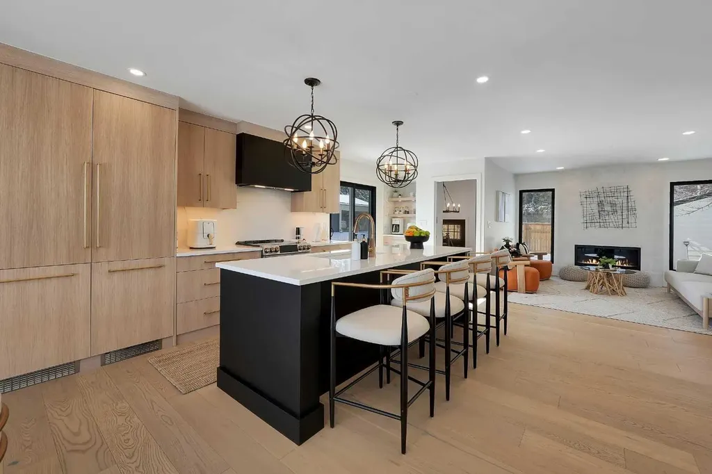 611 Parkridge Drive SE Calgary AB T2J5B9