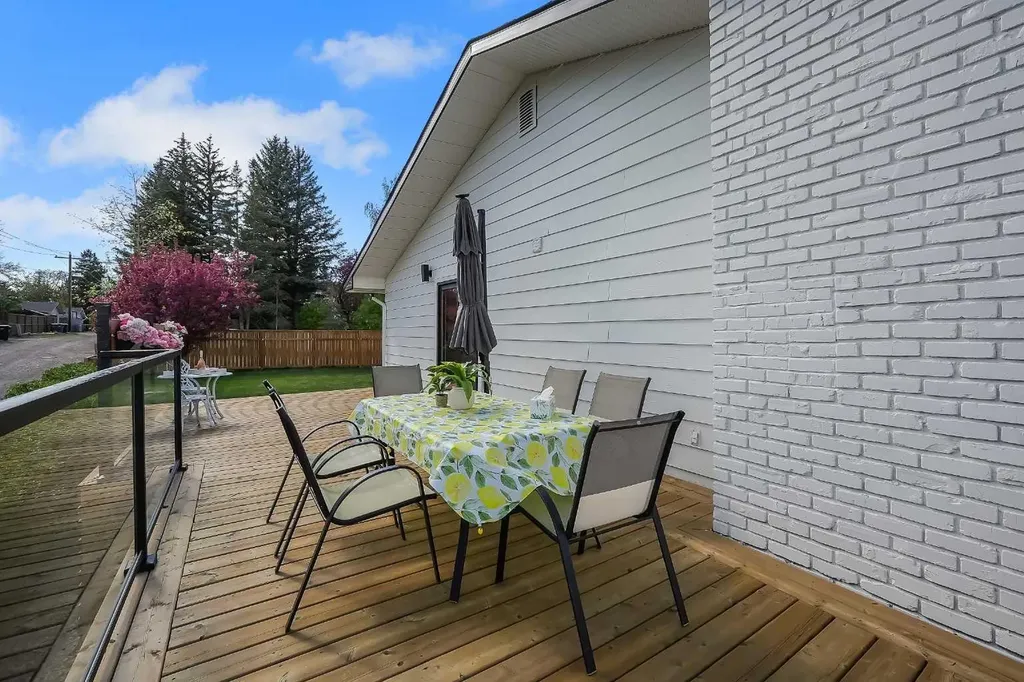 611 Parkridge Drive SE Calgary AB T2J5B9
