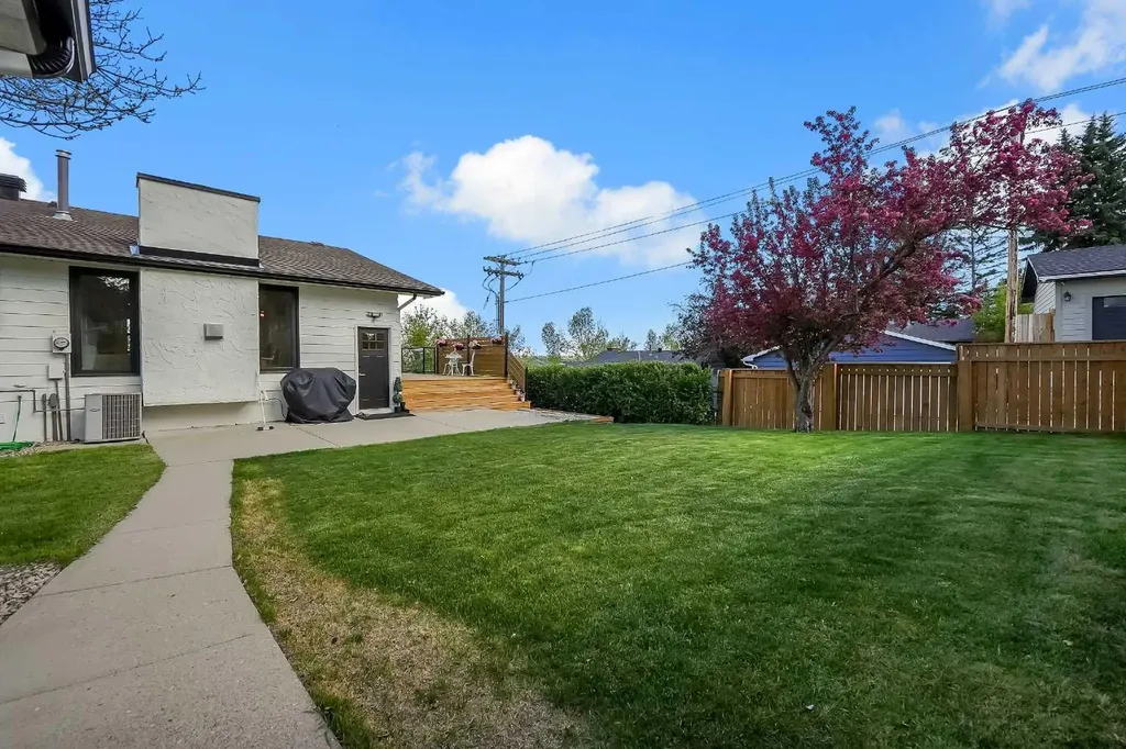 611 Parkridge Drive SE Calgary AB T2J5B9