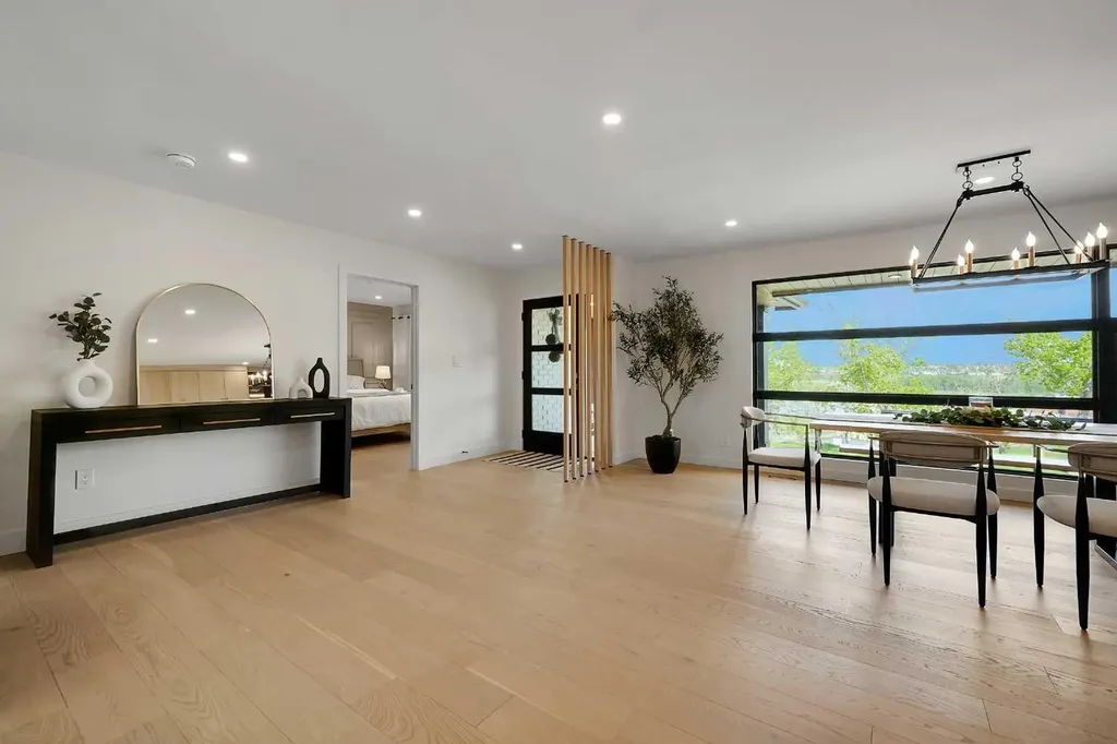 611 Parkridge Drive SE Calgary AB T2J5B9