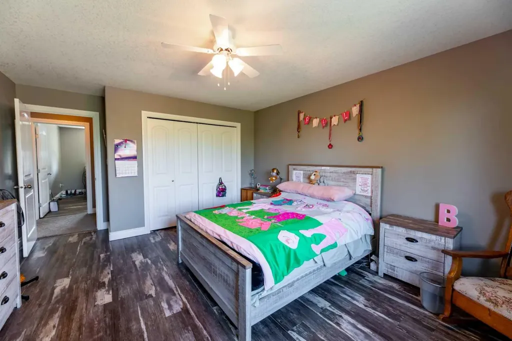 24426 East River Road Hinton AB T7V 1X7
