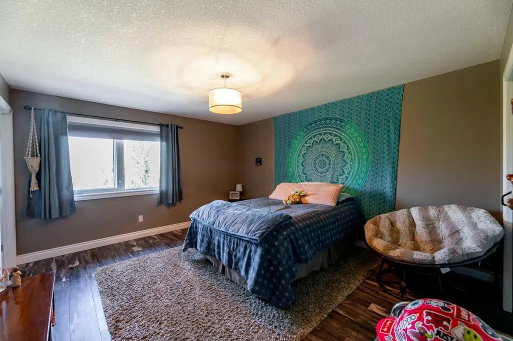 24426 East River Road Hinton AB T7V 1X7