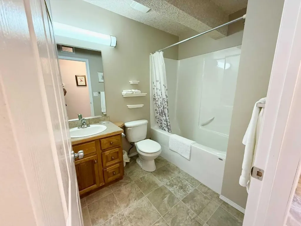 4816 50 Avenue Breton AB T0C0P0