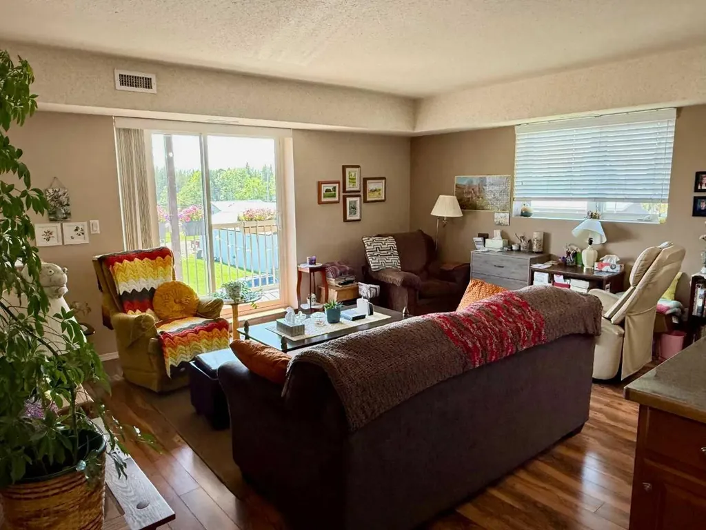 4816 50 Avenue Breton AB T0C0P0