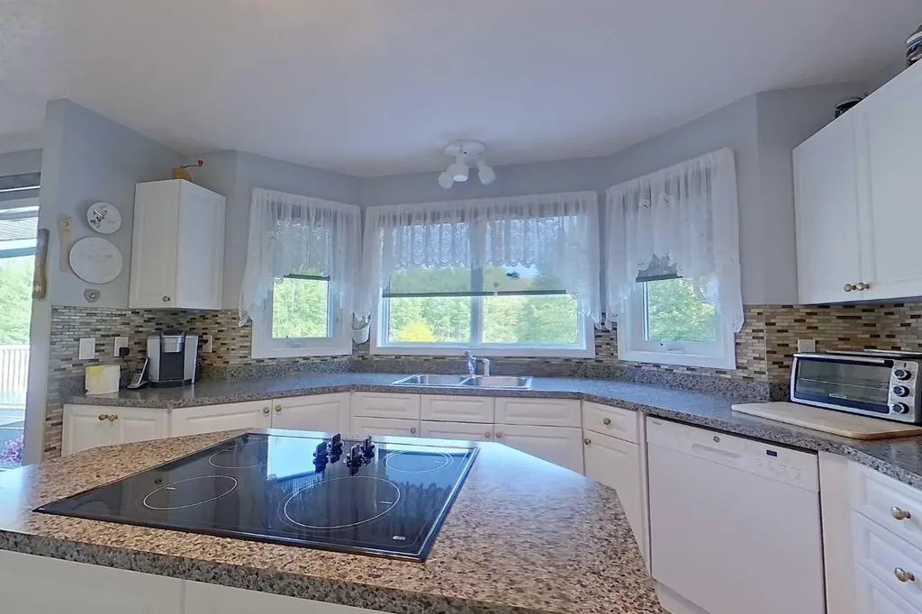 4102 Hees Drive Athabasca AB T9S 1J5