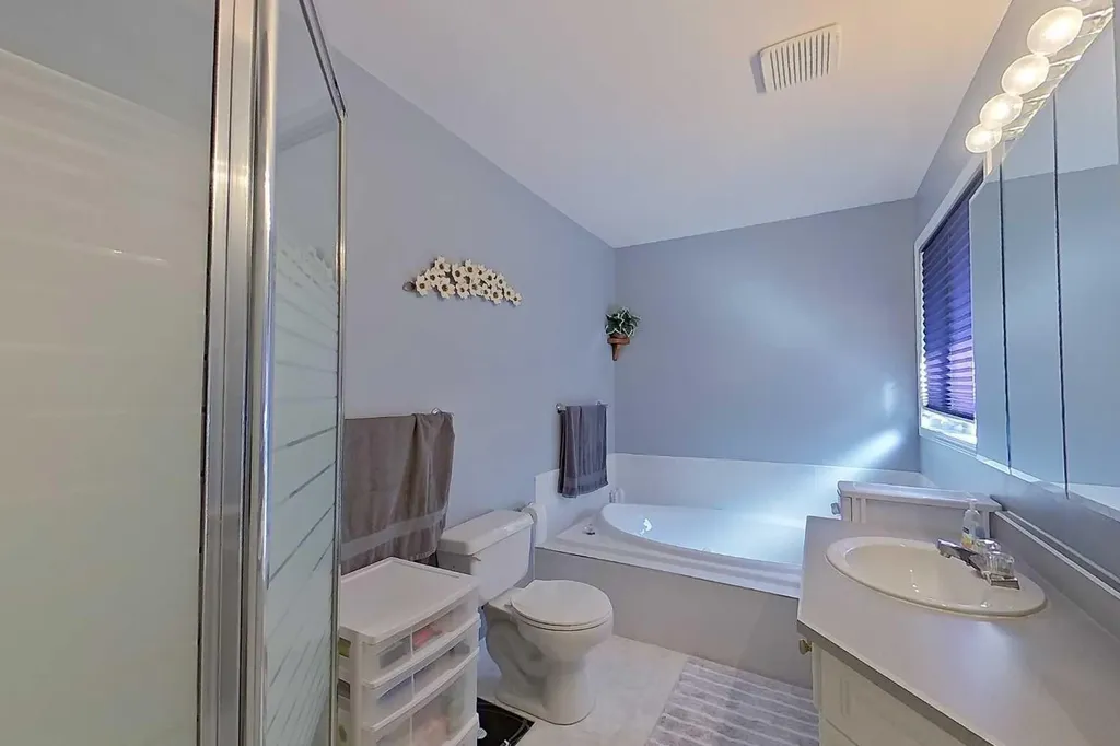 4102 Hees Drive Athabasca AB T9S 1J5