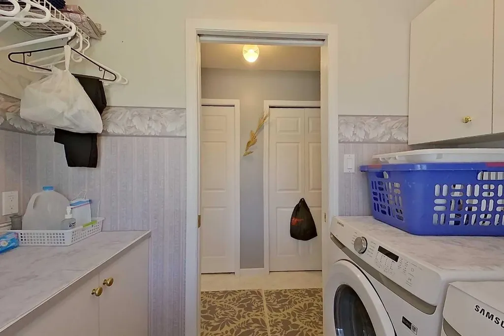 4102 Hees Drive Athabasca AB T9S 1J5