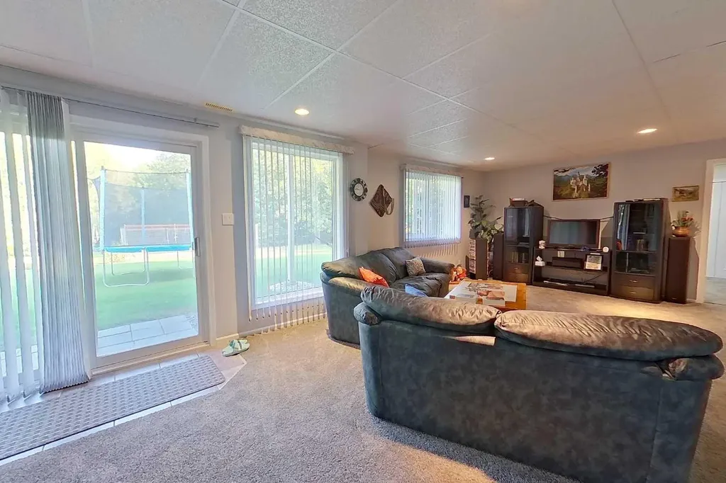 4102 Hees Drive Athabasca AB T9S 1J5