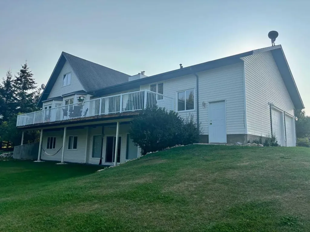 4102 Hees Drive Athabasca AB T9S 1J5