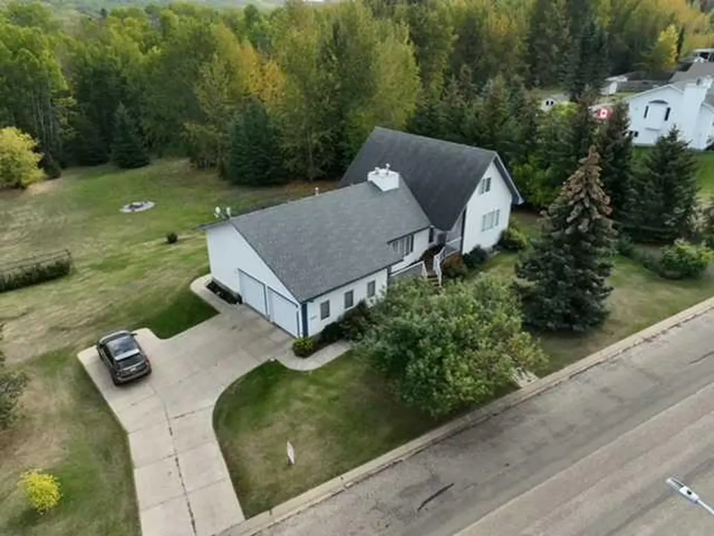 4102 Hees Drive Athabasca AB T9S 1J5