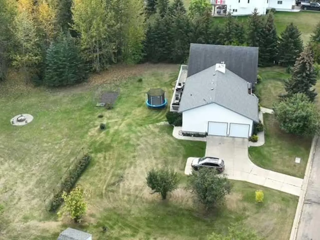 4102 Hees Drive Athabasca AB T9S 1J5