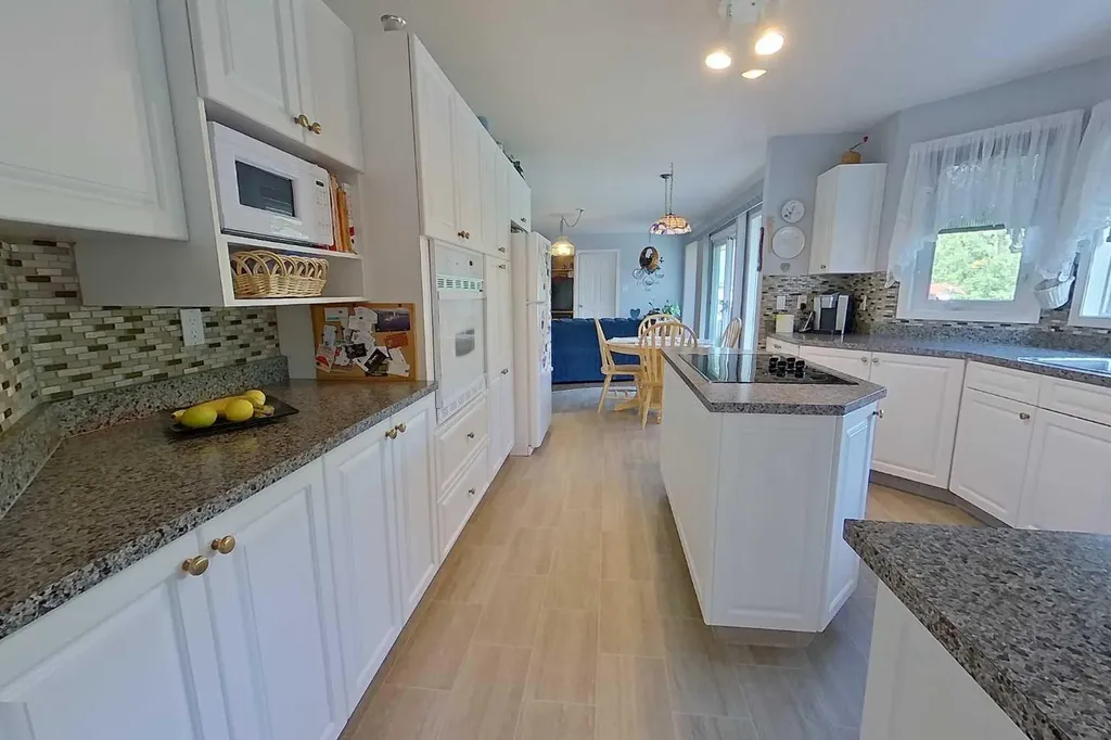 4102 Hees Drive Athabasca AB T9S 1J5
