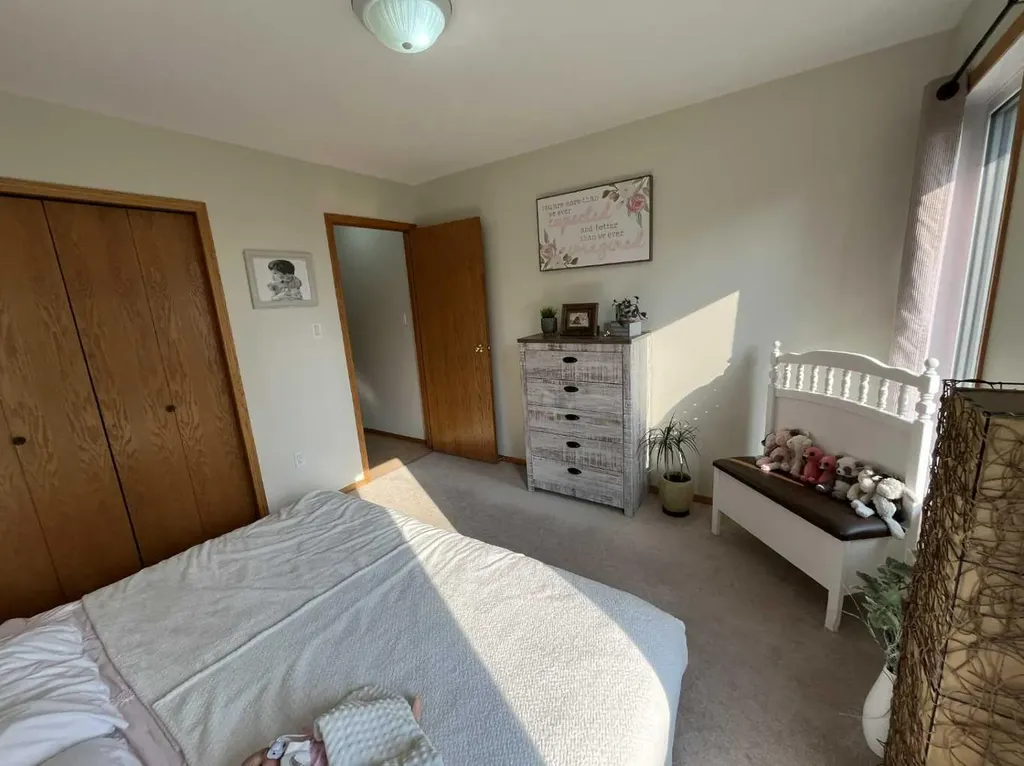 145040 Rge Road 181 Enchant AB T0K 0V0
