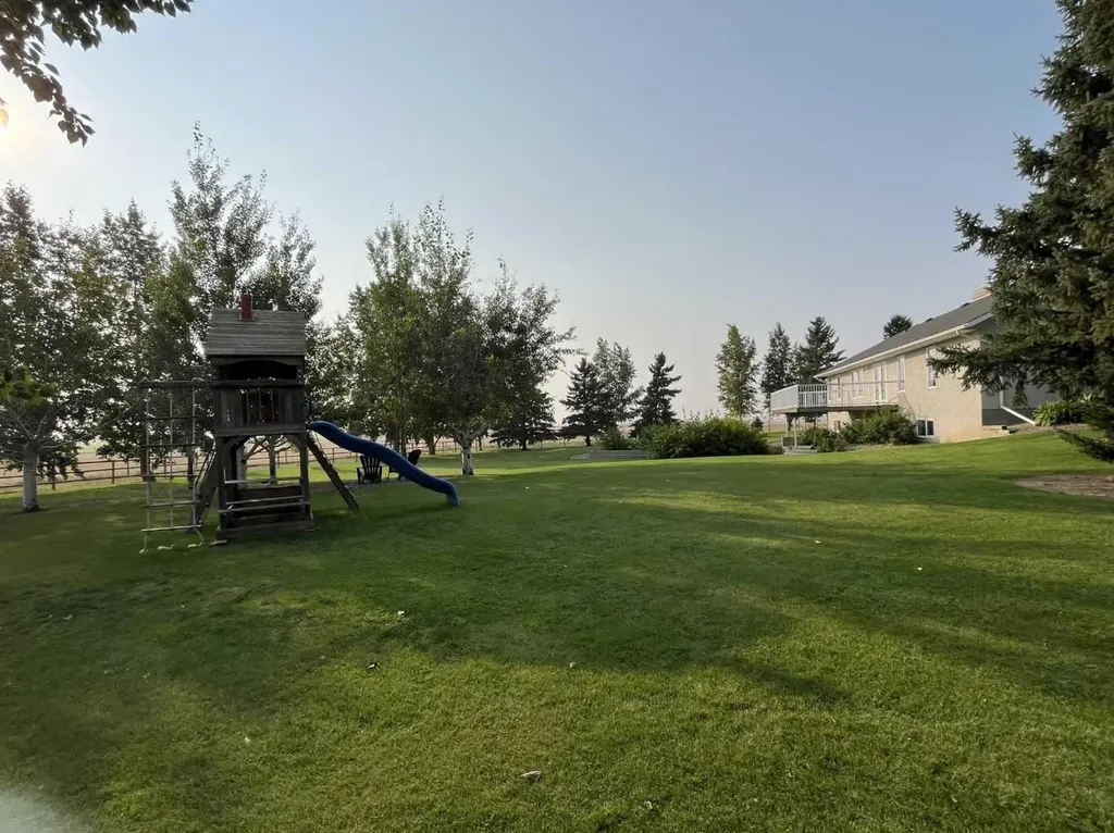145040 Rge Road 181 Enchant AB T0K 0V0
