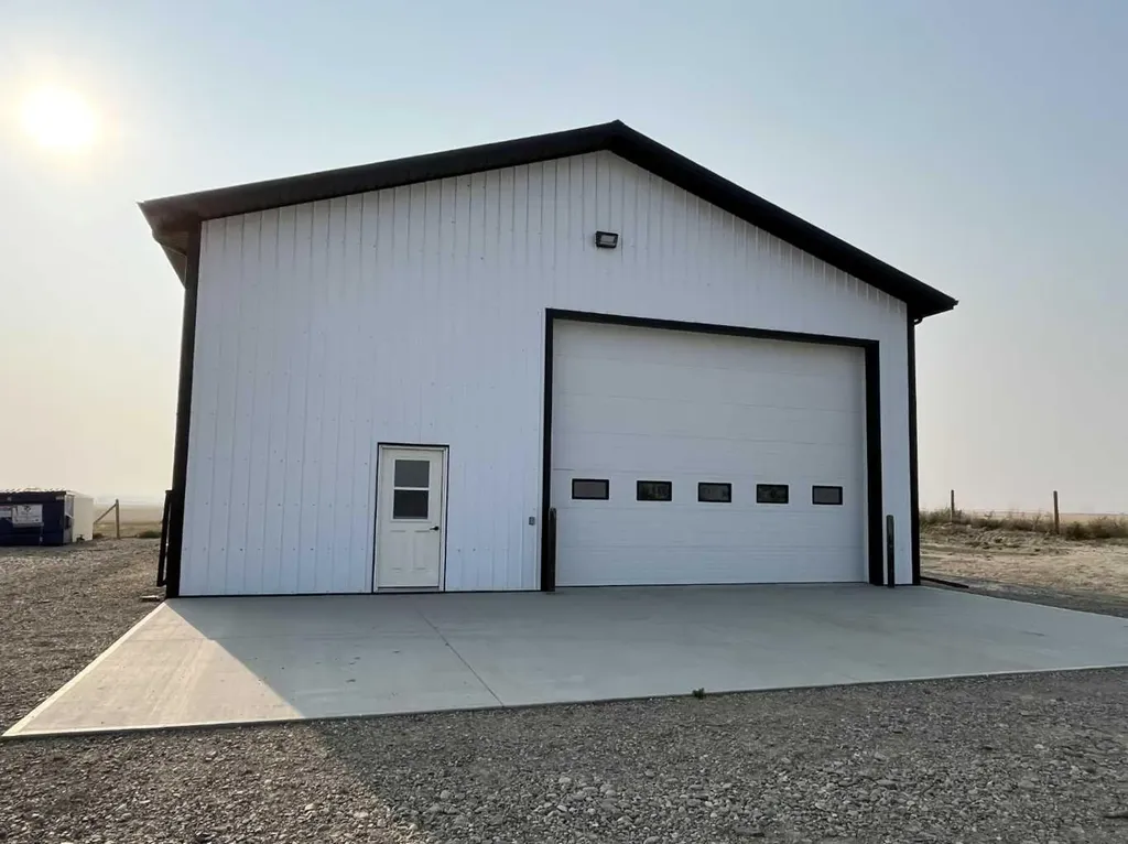 145040 Rge Road 181 Enchant AB T0K 0V0