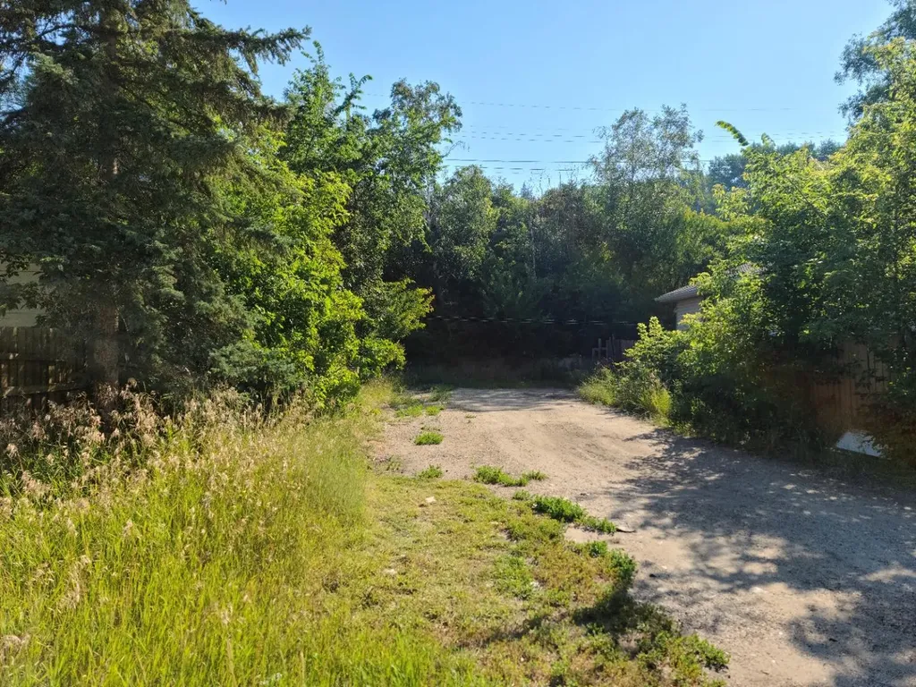 10821 101 Street Peace River AB T8S 1L5