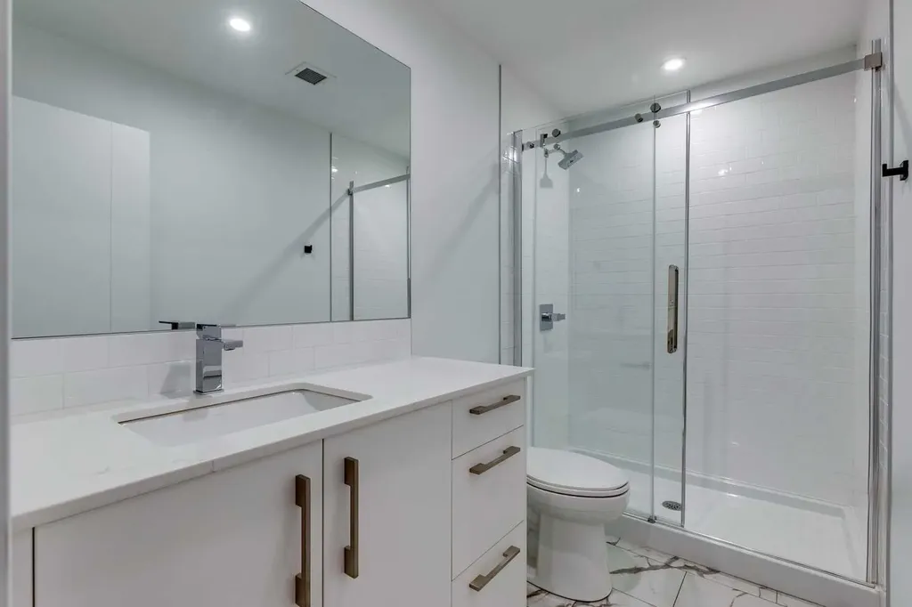 110 18a Street NW Calgary AB T2N 5G5
