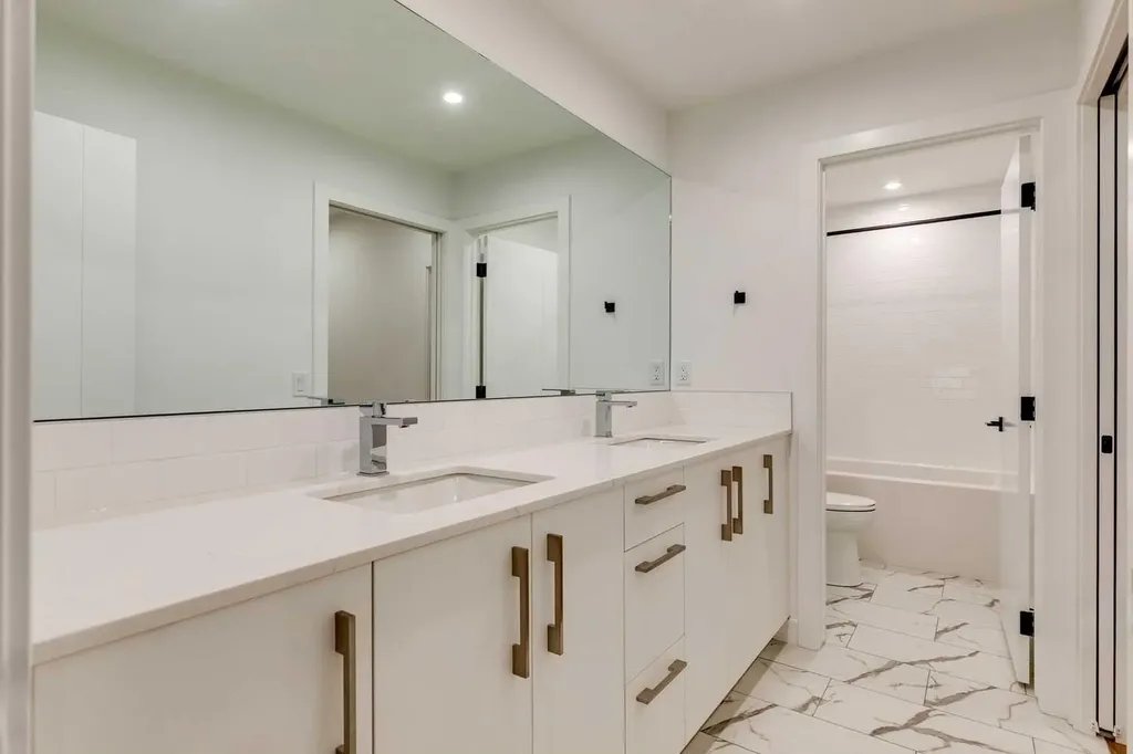 110 18a Street NW Calgary AB T2N 5G5