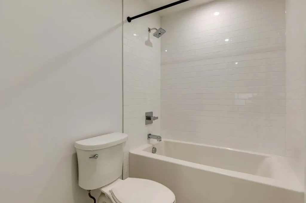110 18a Street NW Calgary AB T2N 5G5