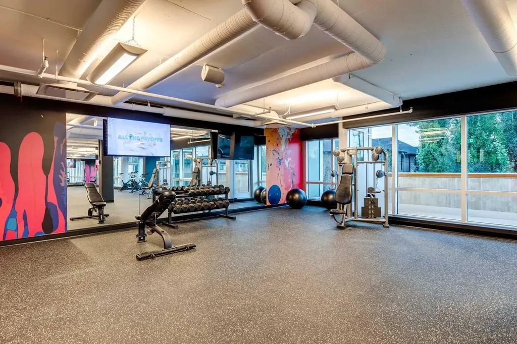110 18a Street NW Calgary AB T2N 5G5