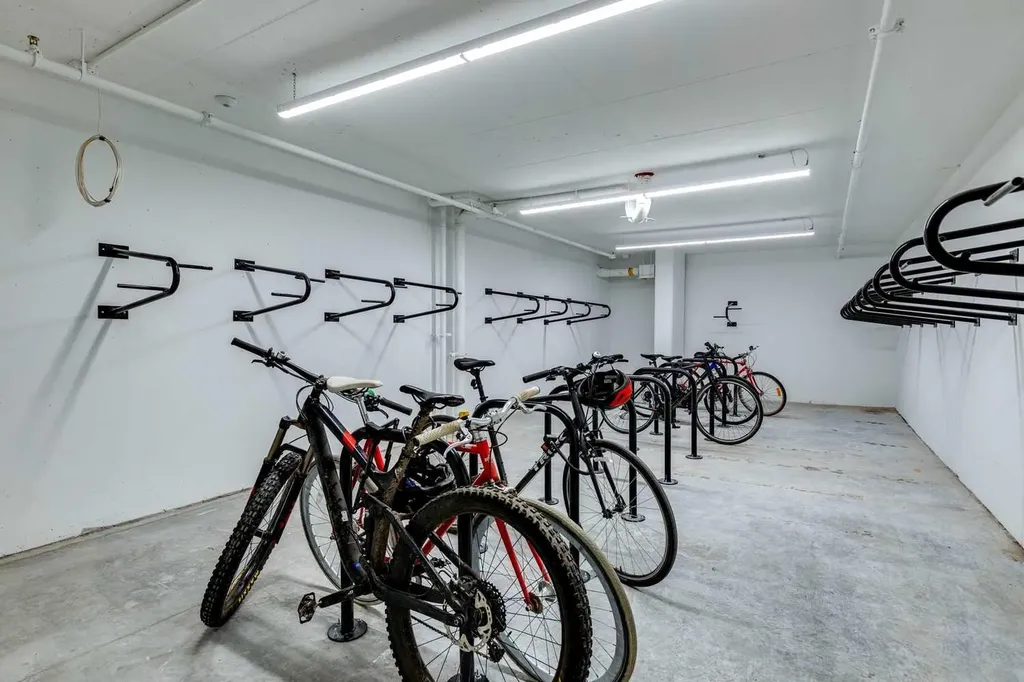 110 18a Street NW Calgary AB T2N 5G5