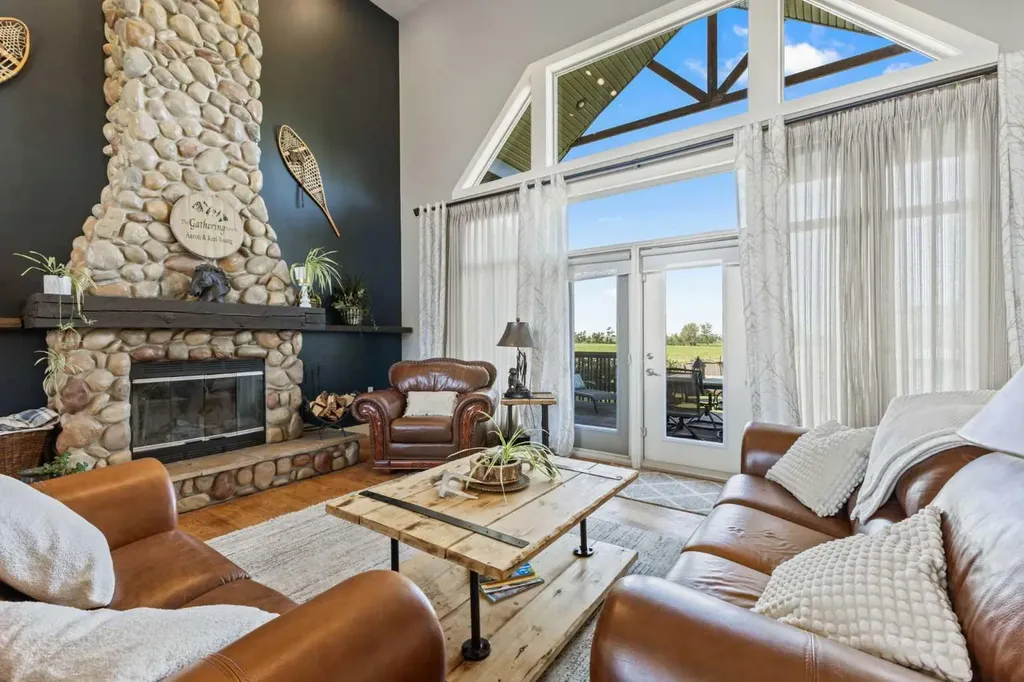 235038 Range Road 253 Rural Wheatland County AB T1P 1J6