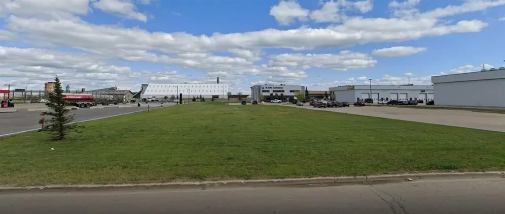 8819 109 Street Grande Prairie AB T9H 3E1