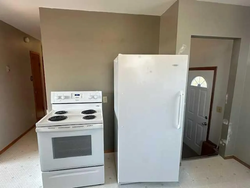 212 5 Avenue SE Youngstown AB T0J3P0