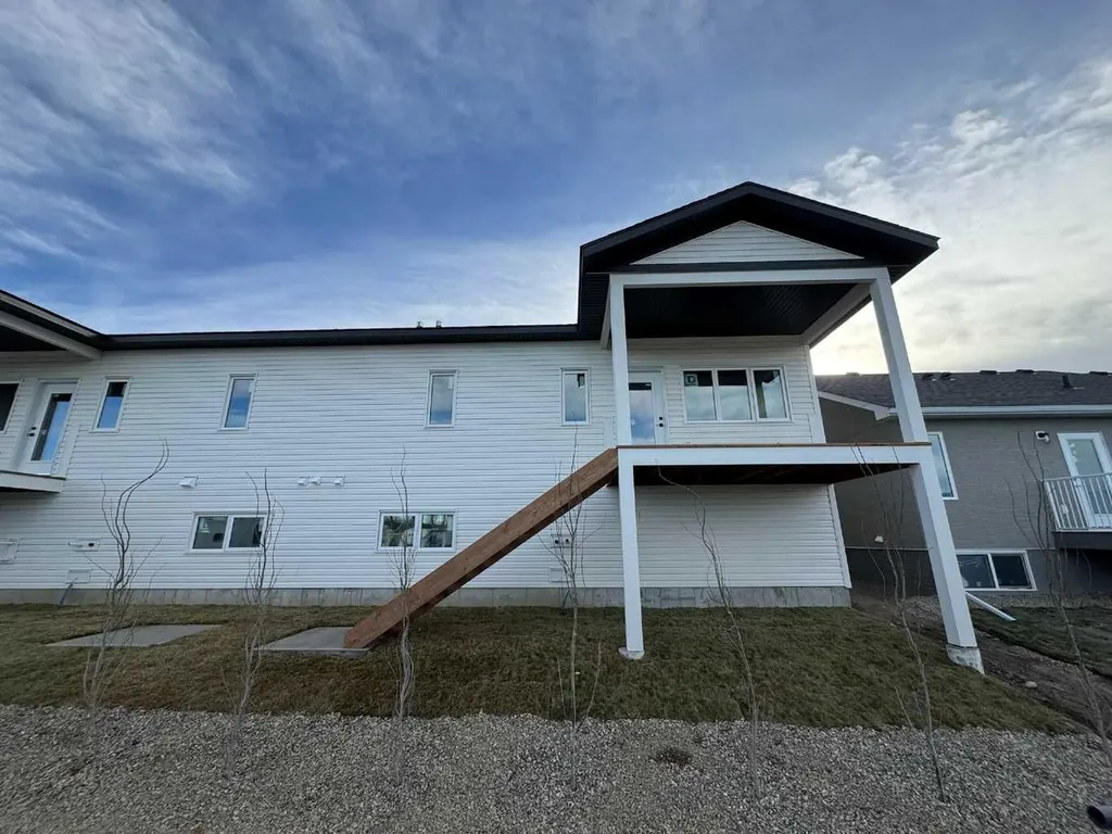 423 Meadowlark Way Vulcan AB T0L 2B0