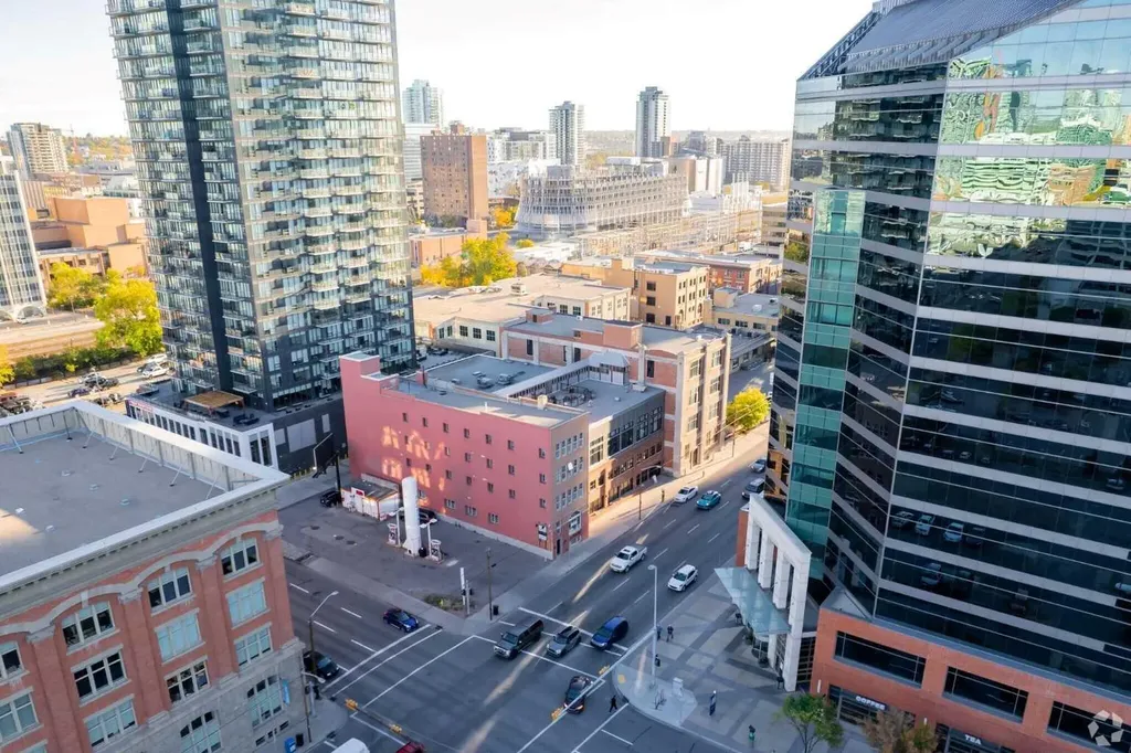 206 11 Avenue SE Calgary AB T2G 0X8