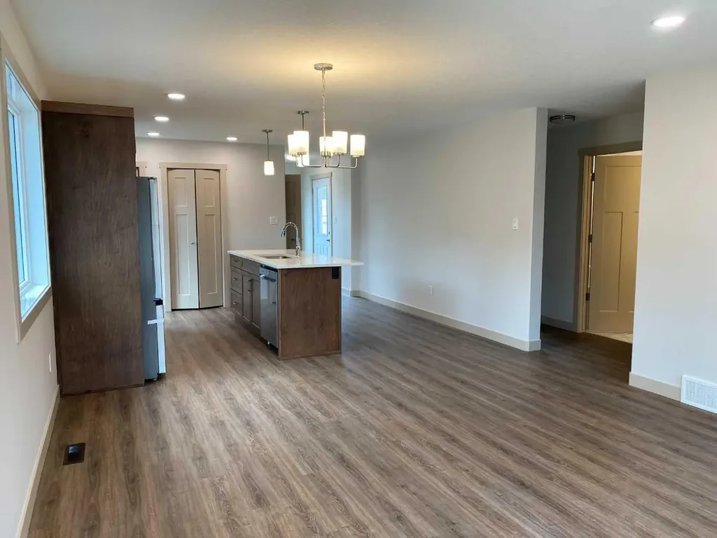 2135 128 Street Blairmore AB T0K 0E0