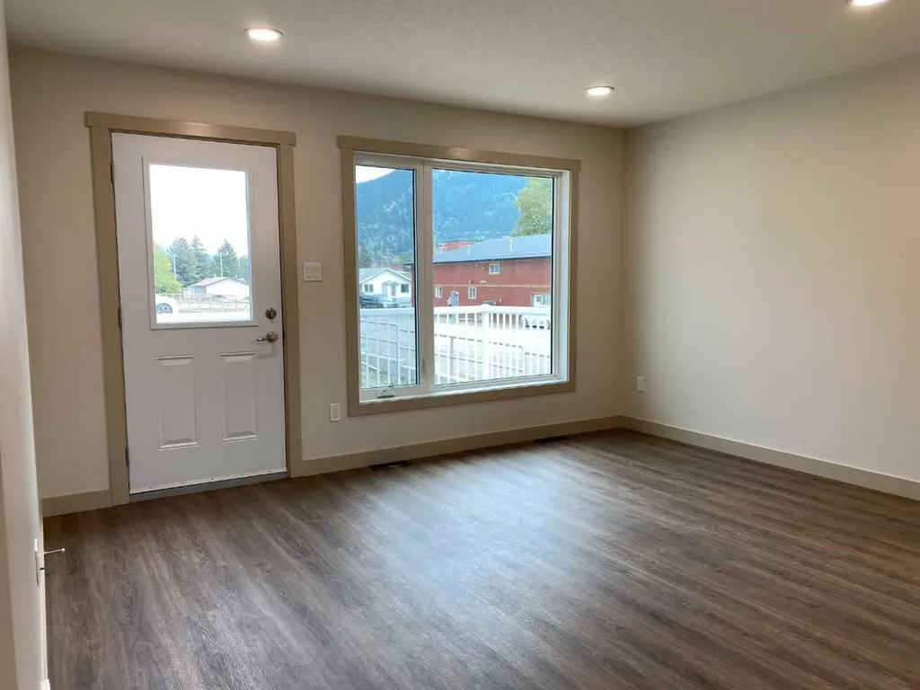 2131 128 Street Blairmore AB T0K 0E0