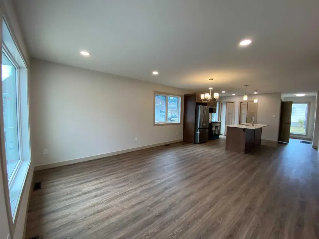 2131 128 Street Blairmore AB T0K 0E0