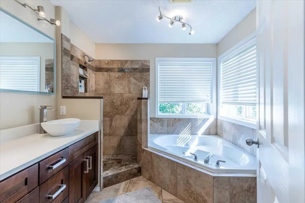 27318 Twp Road 482 Rural Leduc County AB T0C 0V0