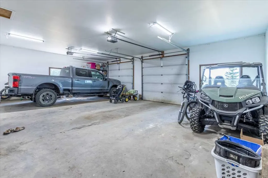 27318 Twp Road 482 Rural Leduc County AB T0C 0V0