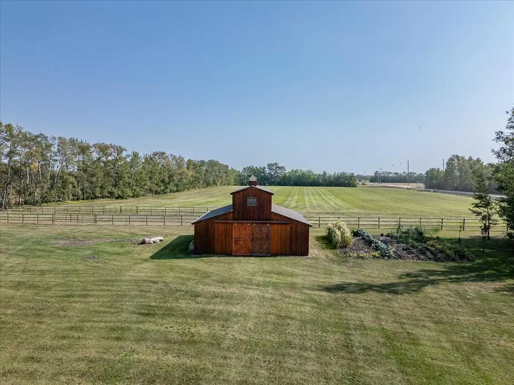 27318 Twp Road 482 Rural Leduc County AB T0C 0V0
