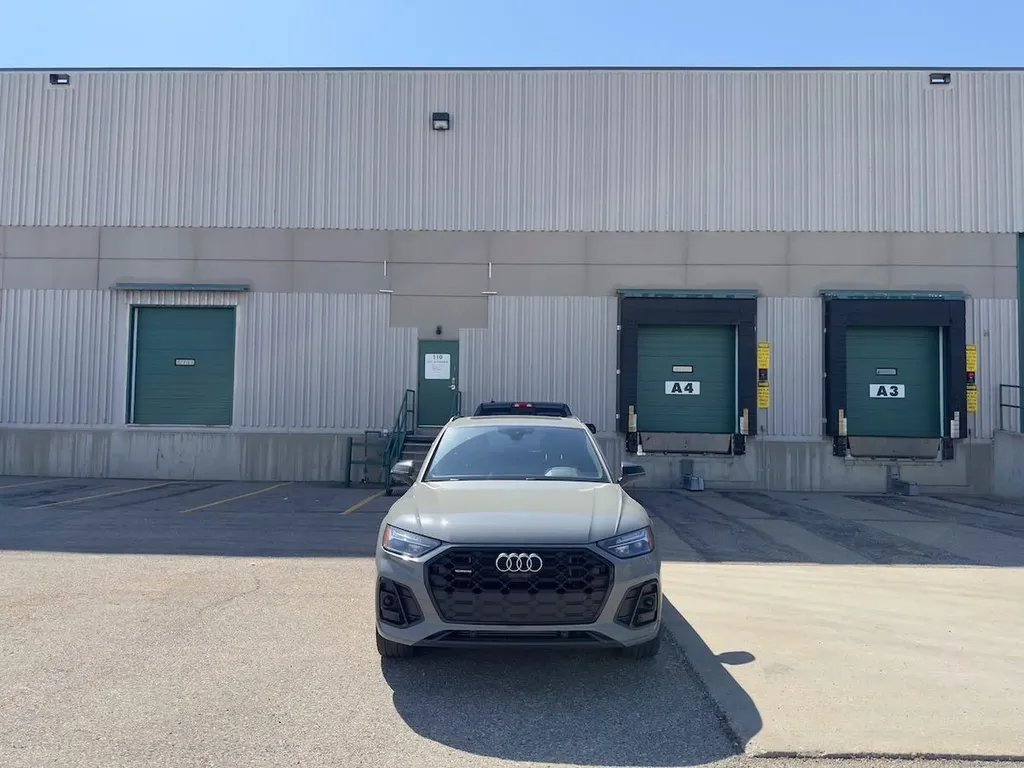 2730 39 Avenue NE Calgary AB T1Y 7H6