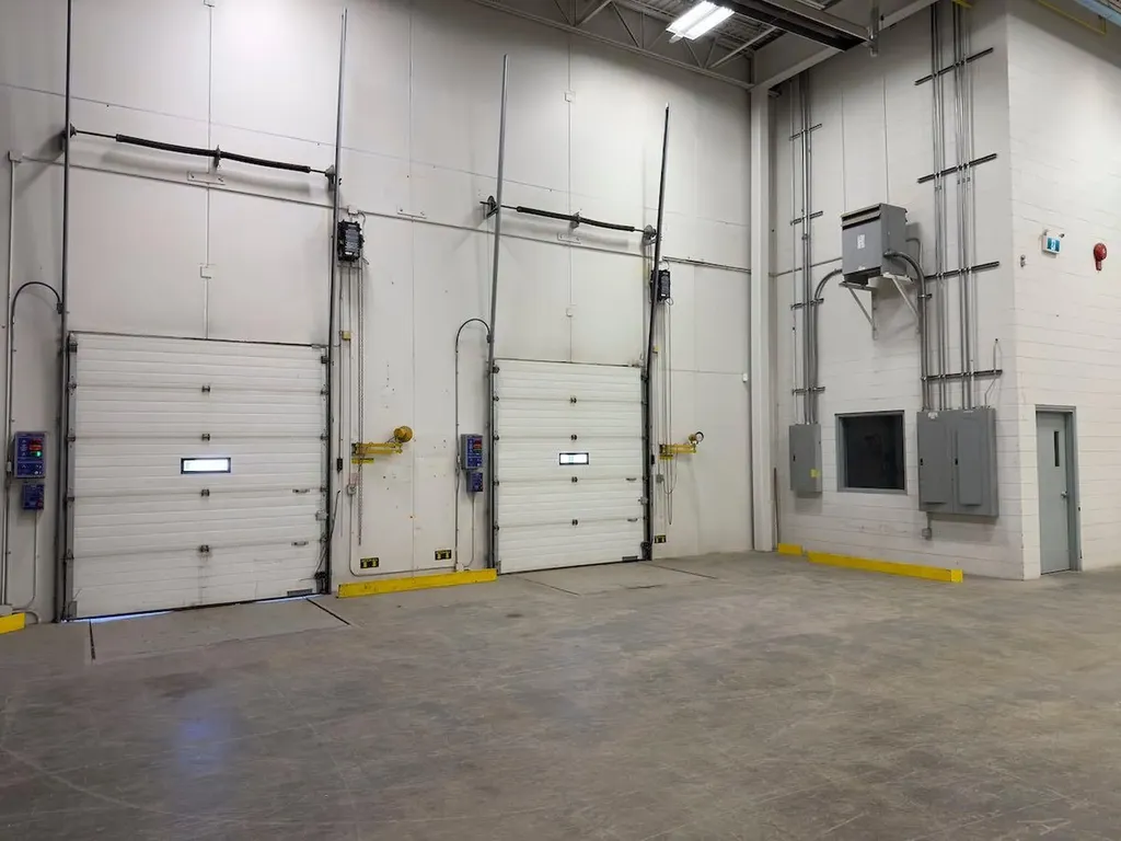 2730 39 Avenue NE Calgary AB T1Y 7H6