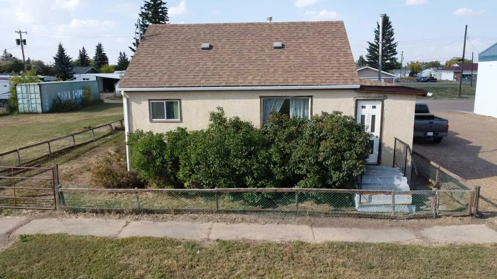 308 1 Avenue E Hanna AB T0J1P0